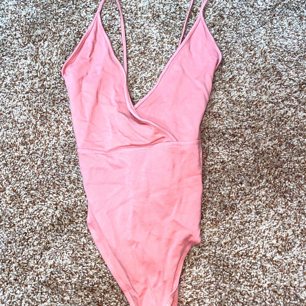 FOREVER 21 DEEP V BODY SUIT 💗